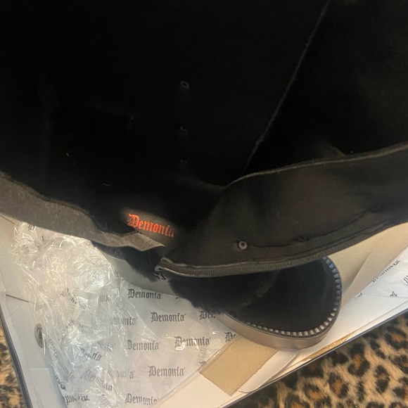 Demonia PURE VIGILANCE 2.0 PLATFORM BOOTS - Picture 7 of 8